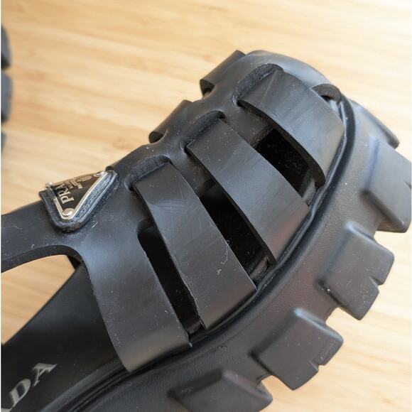 PRADA Monolith Black Rubber Buckle Sandals, size 37/US 7 - Picture 9 of 10